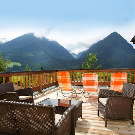 Apartment In Neukirchen With A Balcony Neukirchen am Großvenediger Exterior photo