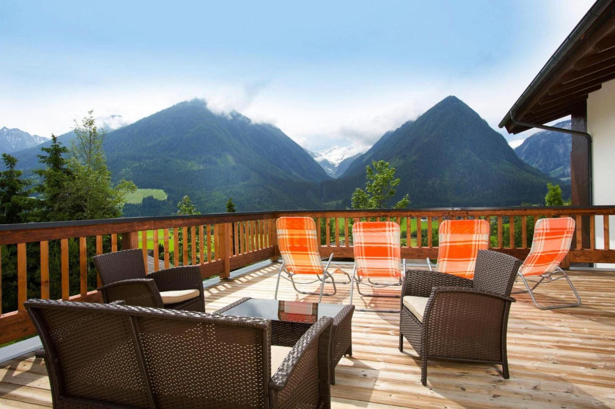 In Neukirchen With A Balcony * Neukirchen am Grossvenediger