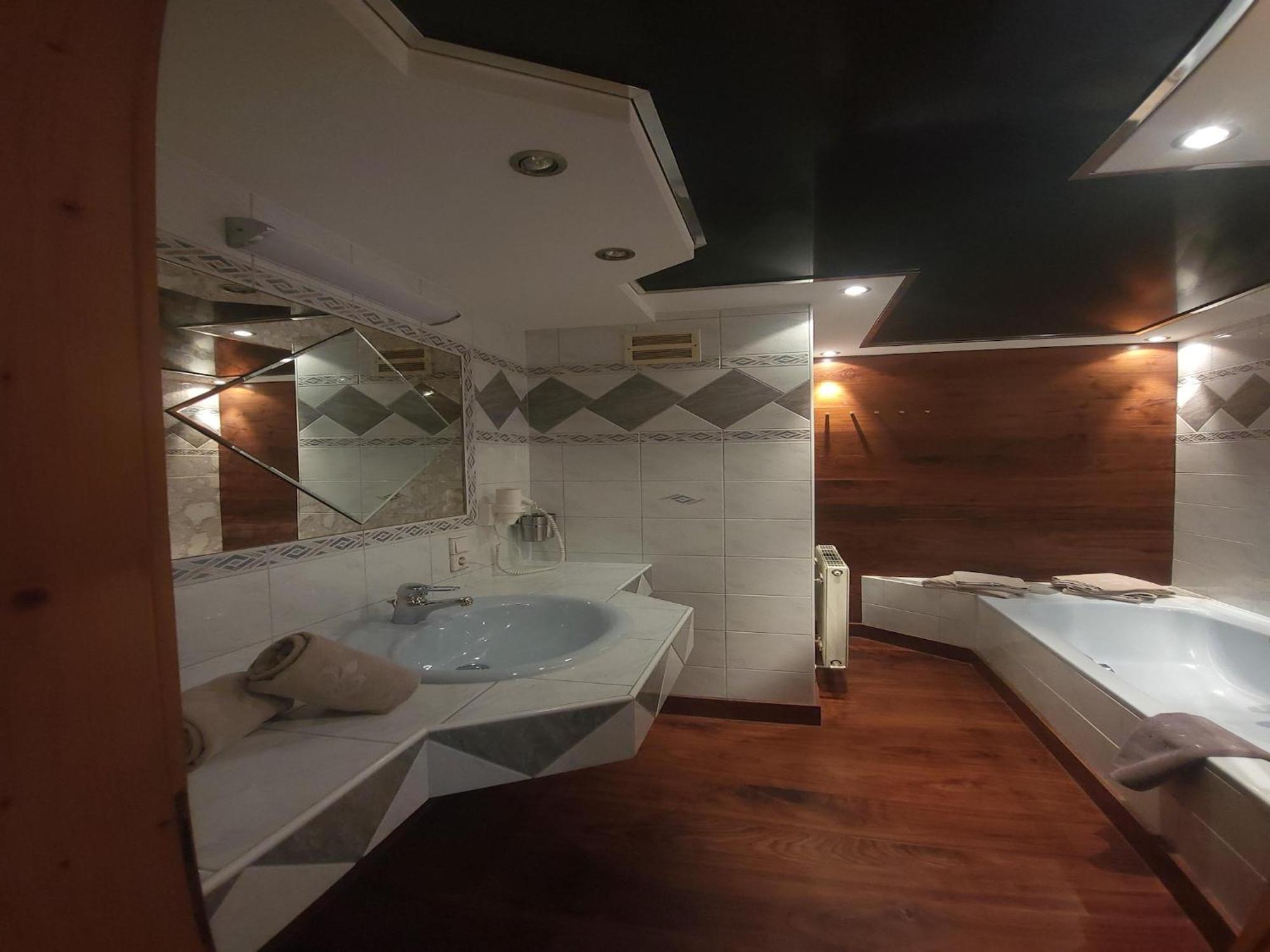 In Neukirchen With A Balcony Apartment